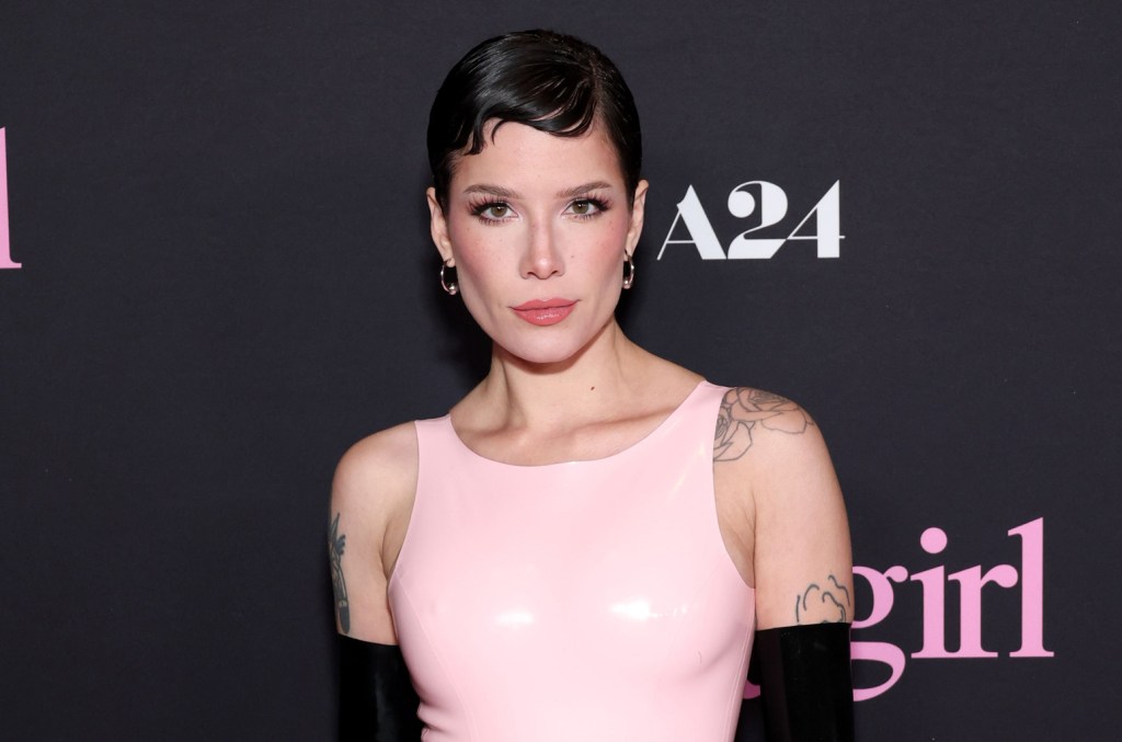 Halsey Talks Tour en 'Fallon'